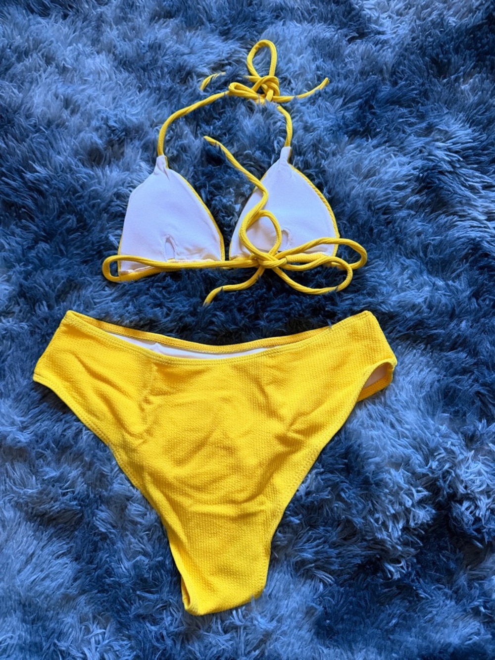 PrettyLittleThing Yellow Ribbed Triangle Bikini Set - Picture 2 of 2